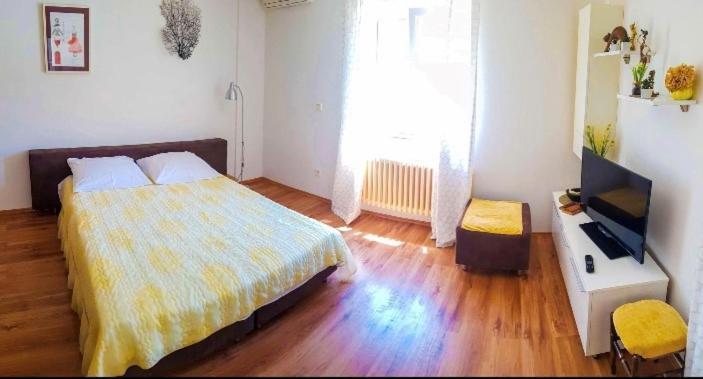 Apartmani Tina Jelsa  Εξωτερικό φωτογραφία